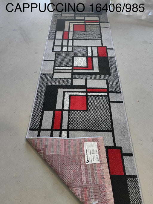 Traversa covor moderna gri pentru hol lung cu model geometric rosu si negru