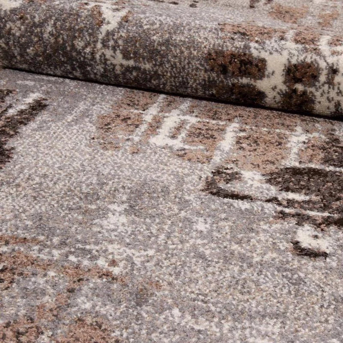 Traversa covor gri maro rulata, material dens si durabil, potrivita pentru trafic intens in casa