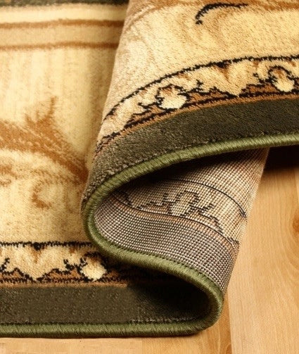 Traversa covor clasica verde rulata grosime medie finisaj atent si margini durabile