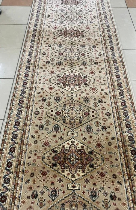 Traversa covor clasica bej pentru hol lung, covor hol lung elegant pentru coridor