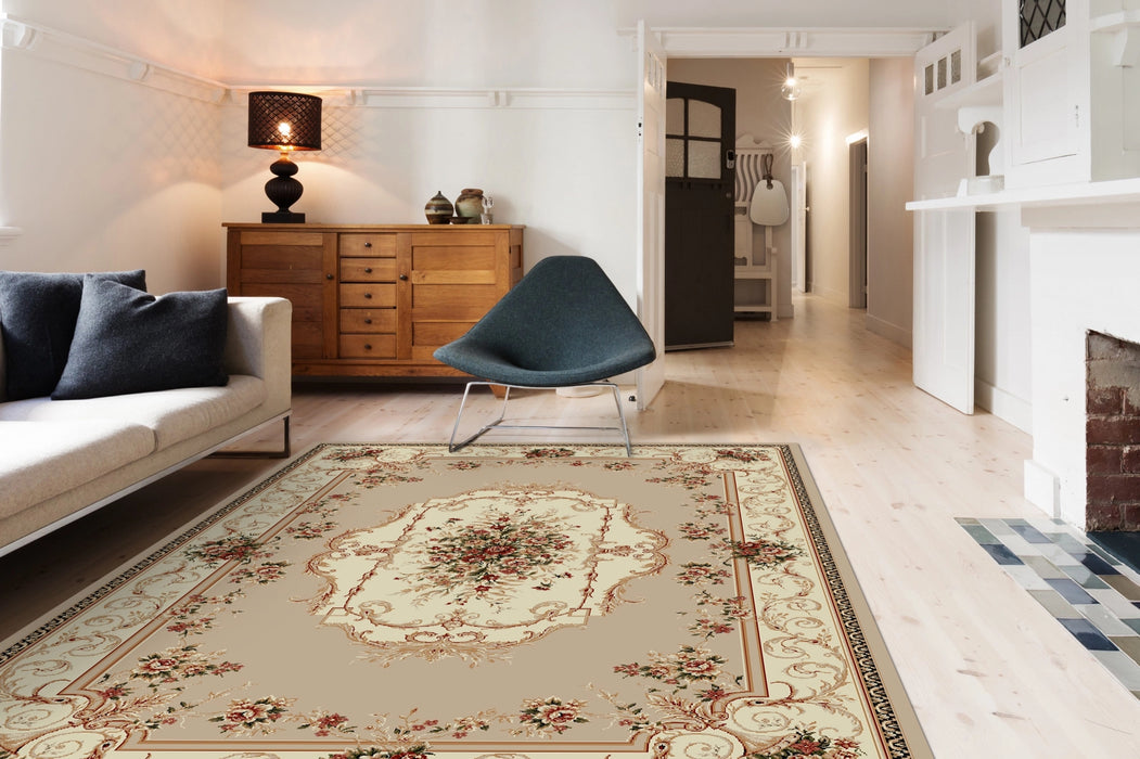 Covor clasic floral bej crem in living modern, ideal pentru un interior elegant si luminos