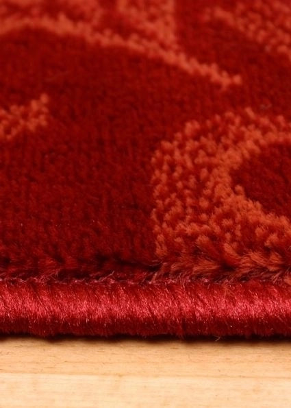 Margine si finisaj covor clasic floral grena cu aspect traditional