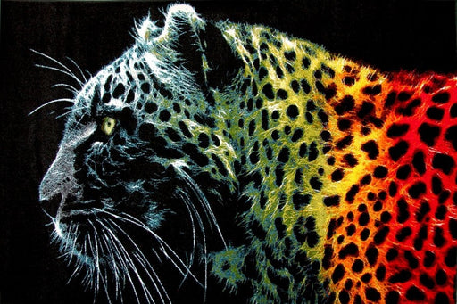 Covor modern pentru living cu leopard și design animal print colorat